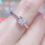 思念一人不如去爱一人海报