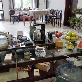 无聊的烟寂寞的酒主播照片