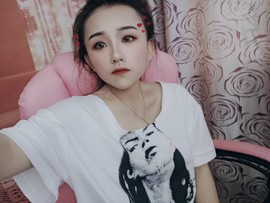 小月鑫没人要主播照片