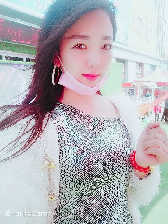小龙游四方的主播照片