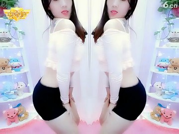 ，