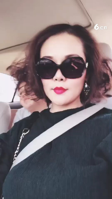 拥抱着爱……
