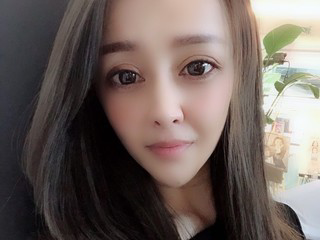 灡姗烟雨的主播照片