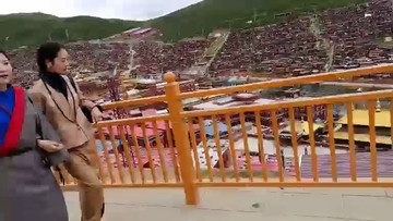 西藏女人