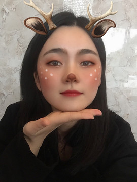 单身菇凉最坚强主播照片