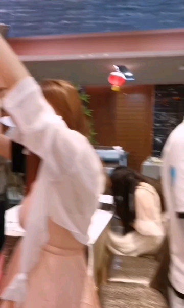 相亲现场游戏环节~好多气质小姐