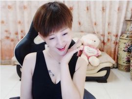 小痴儿今日休主播照片