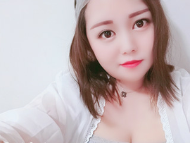 永远陪伴你美女主播照片