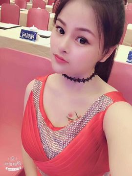 个三个人主播照片