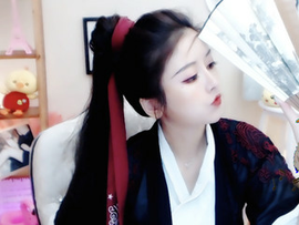 心儿ღ2爷蹭歌听主播照片
