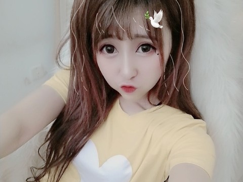 夏娃新主播求家人海报