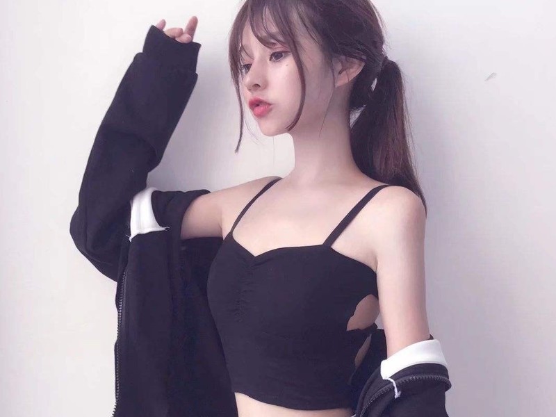 邻家妹妹。潇宝贝的主播海报