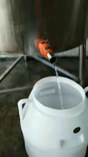 纯高粱酒出锅！