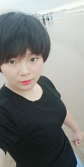 海边玩耍
