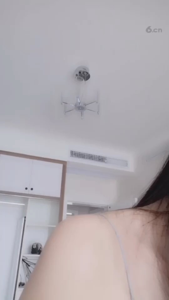 仿佛