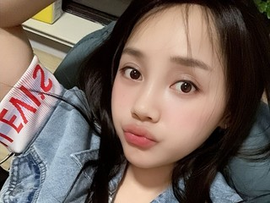 永远的黑白色主播照片