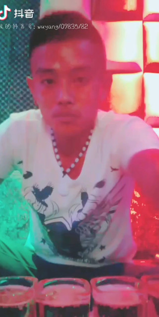 不在碰感情