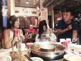 轻轻！主播照片