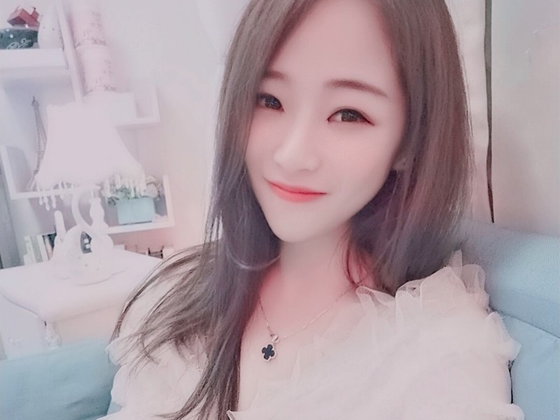 ☆诺熙💞很甜，的直播间