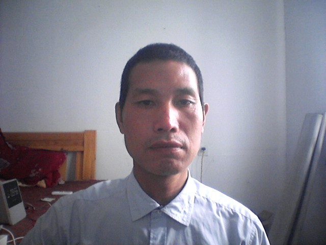 含情九哥主播照片