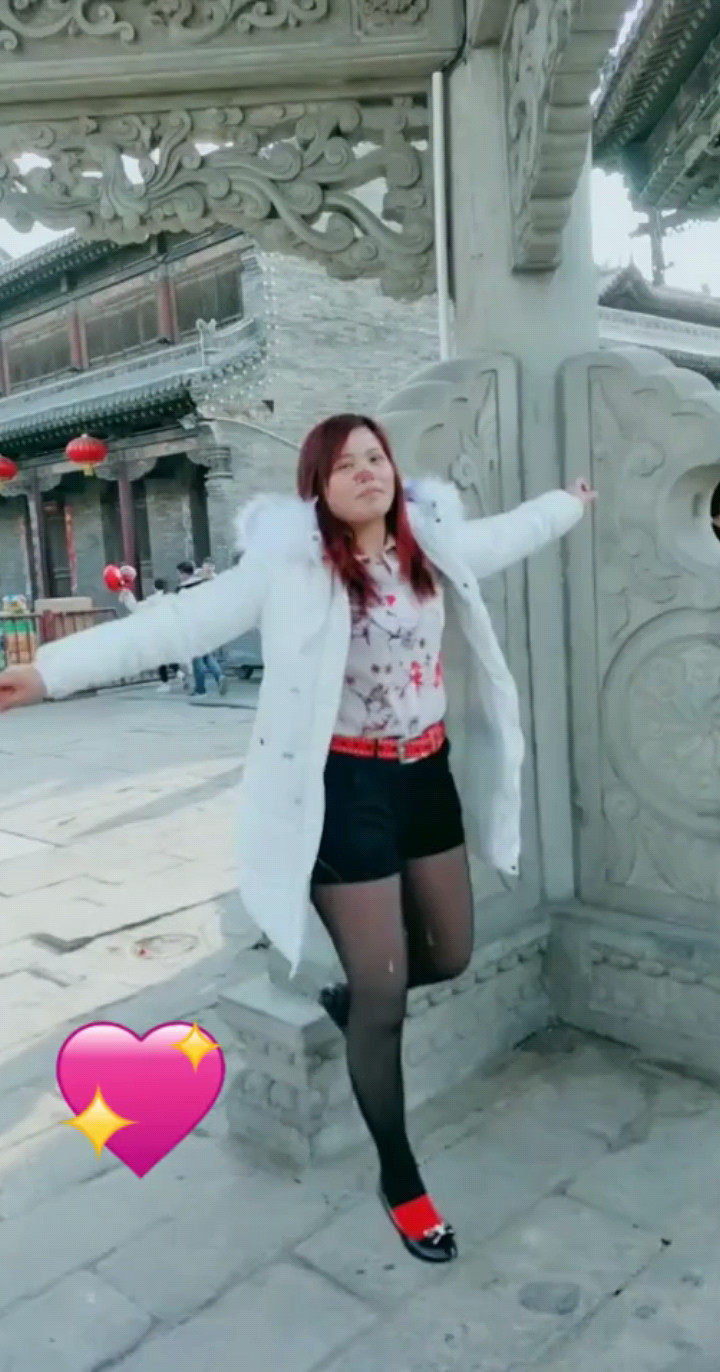 家乡的姑娘真美