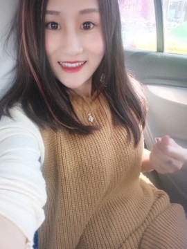 甜馨生病休息半个月主播照片