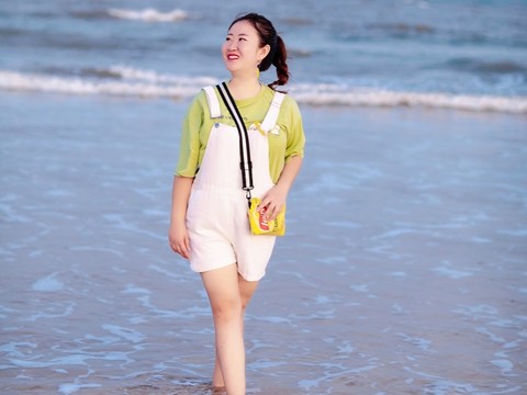 你的梦莹海报