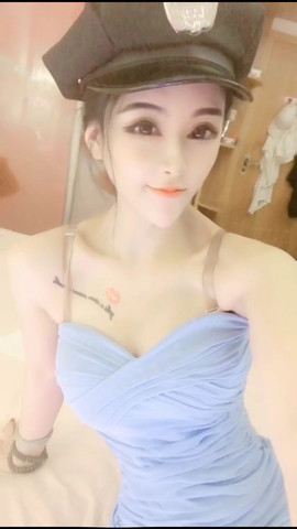 丫头想升冠主播照片