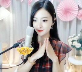 右手还是那个右手！！主播照片