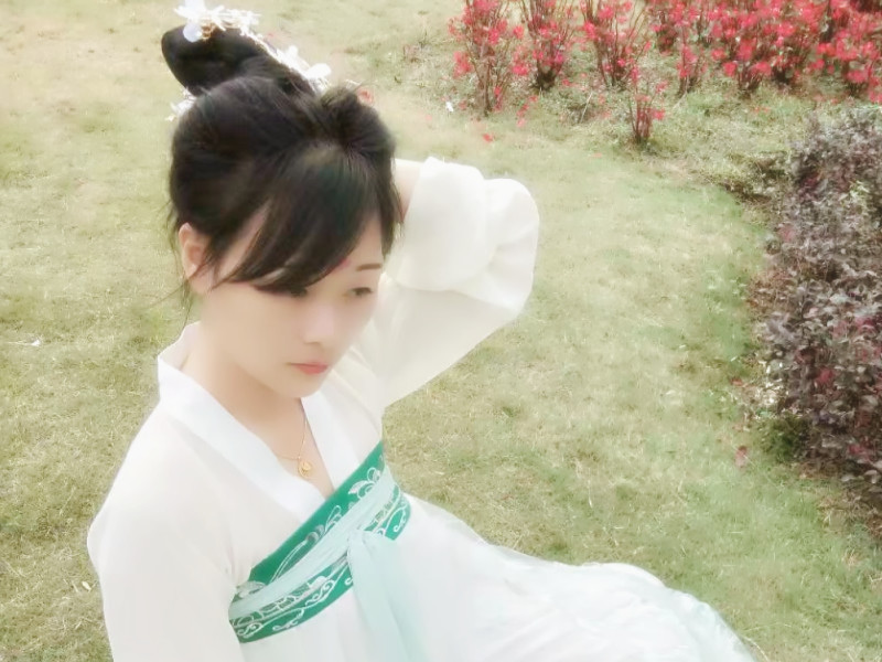 っღ.泡．沫。的图片