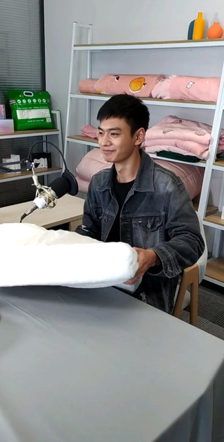 商品不要，主播给我来几个，邮寄