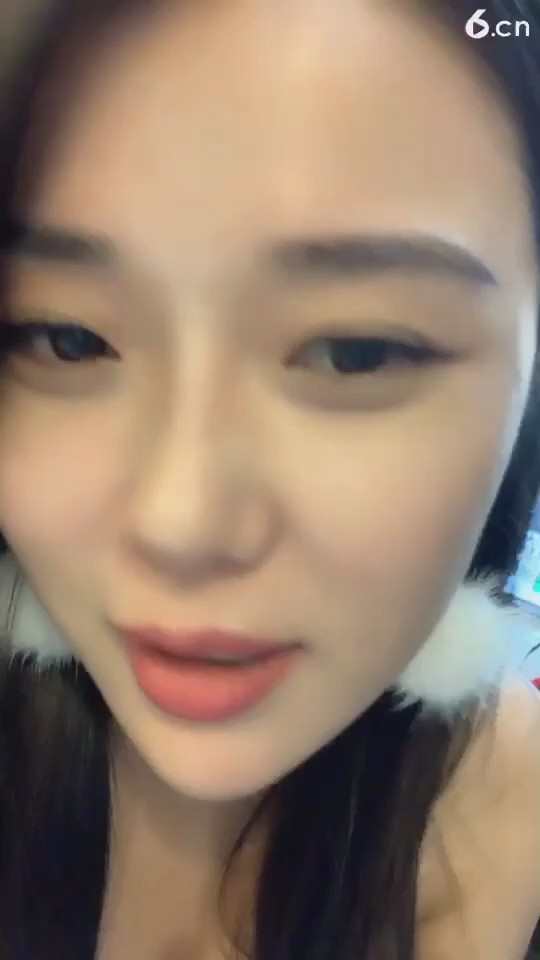 放 vv，