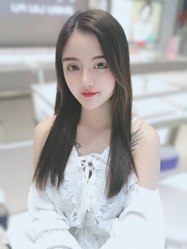 八月莹莹主播照片