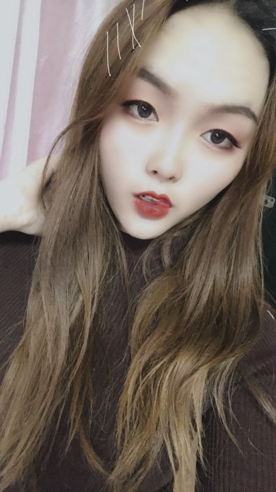 ?？ɡ吡烁兄x陪伴的主播照片