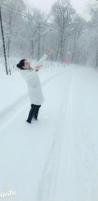 风嗖嗖 雪嗖嗖 😊