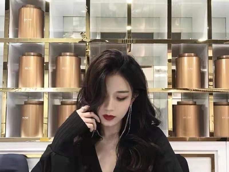 凌瑶。💕的主播海报