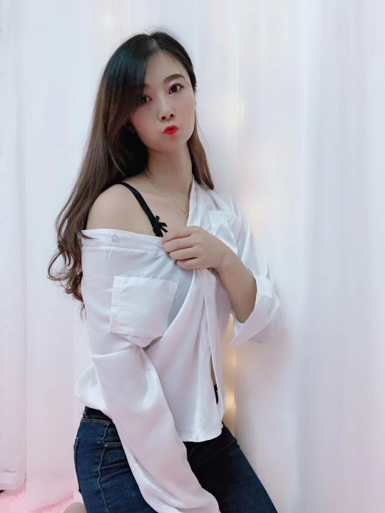 越塔*送人头的图片