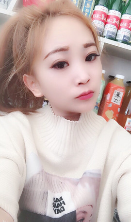 ✔再璐主播照片