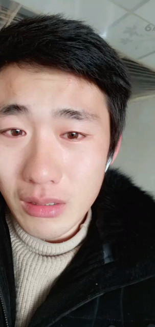 我的狗狗死了，剩下我一个人直播