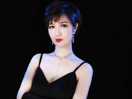 郭杰英主播照片