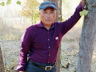 老三父亲户外直播的主播照片