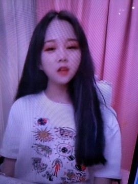 短发飘飘@雪汐主播照片