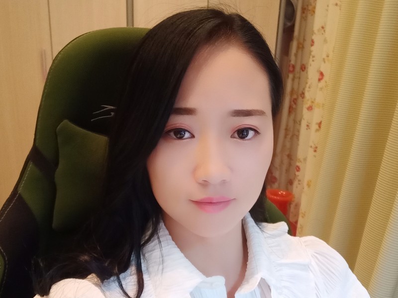 LYQ~龙姐姐的主播海报