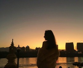hgffgjugb主播照片