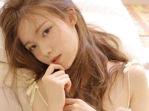 🍓尛野貓、海报