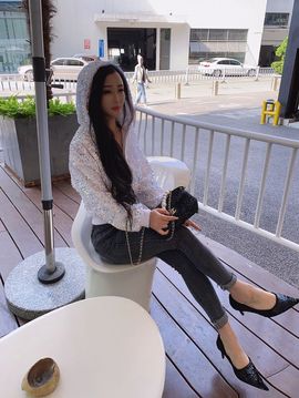 万人迷🌸休息一天主播照片