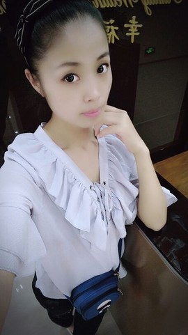 似初﹌主播照片