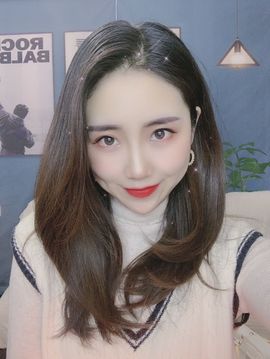 小耳朵！！！主播照片