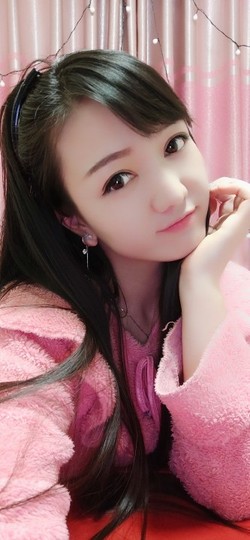 小丫521主播照片