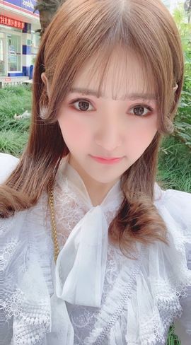 紫怡换号712624主播照片